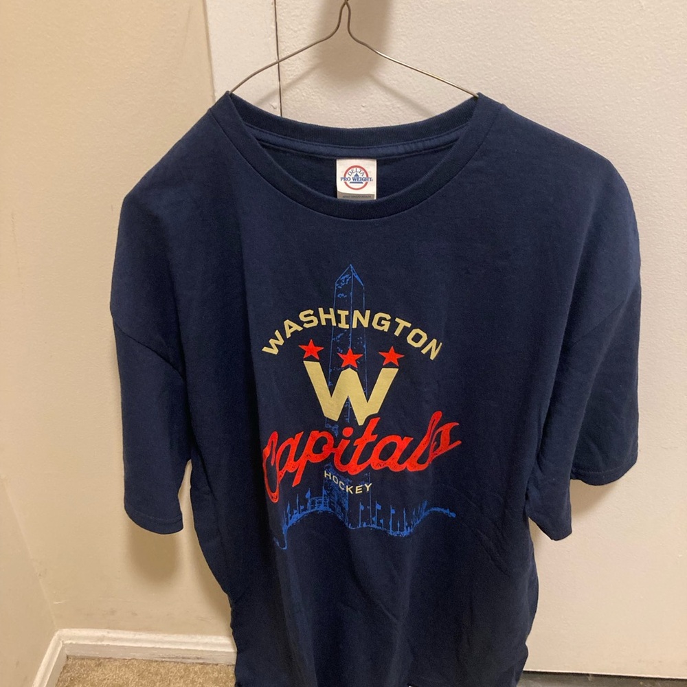 Washington Capitals Men’s XL T-Shirt